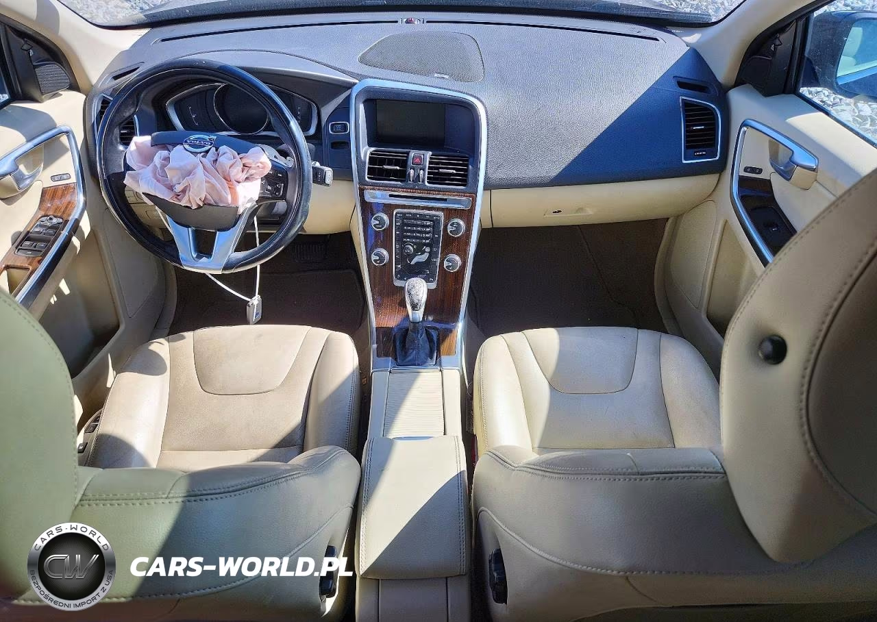 2015 Volvo Xc60 T6 Platinum VIN:YV4902RDXF2595748 - 8