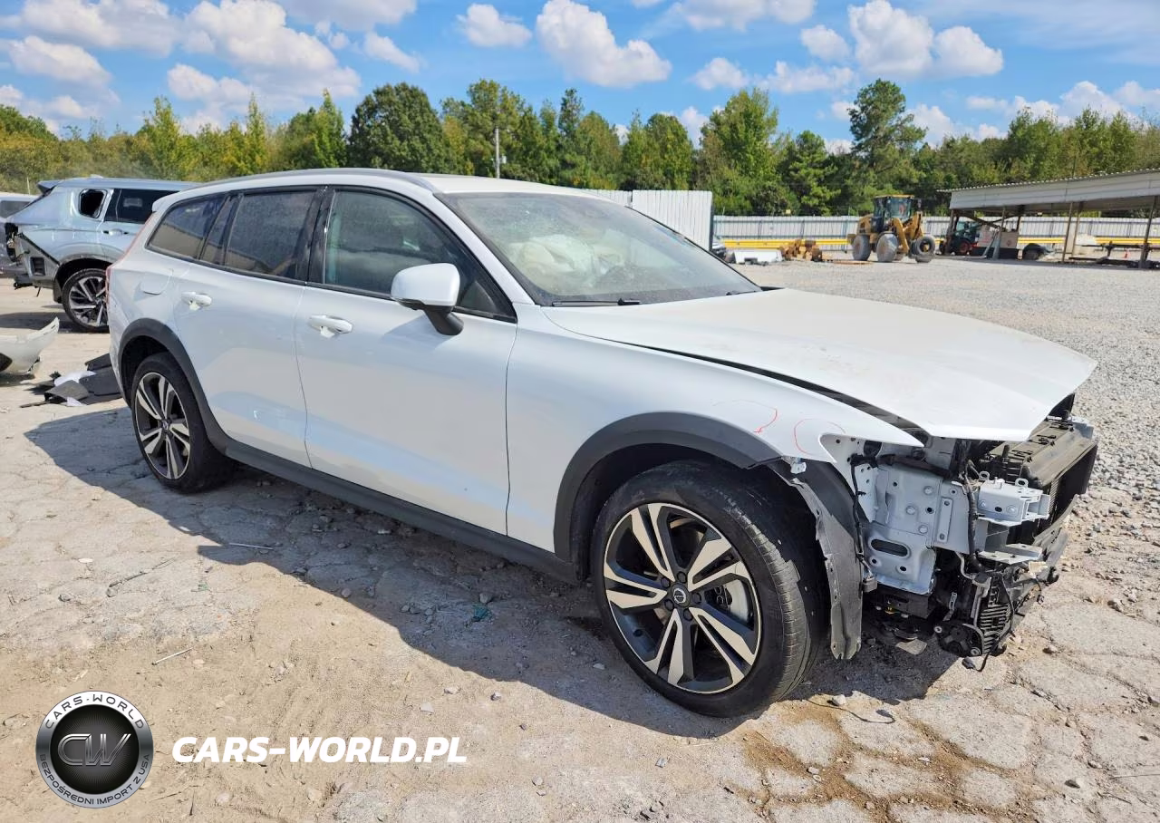 2024 Volvo V60 Cross Country Plus VIN:YV4L12WY0R2139966 - 4