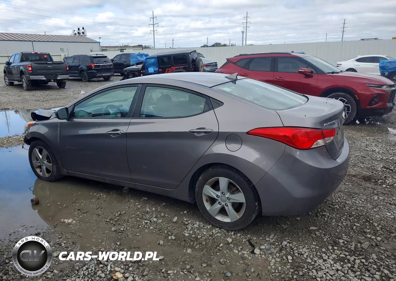 2013 Hyundai Elantra VIN:5NPDH4AE9DH322933 - 2