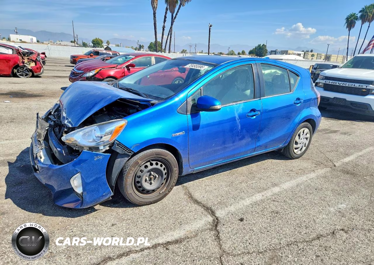 2015 Toyota Prius C One