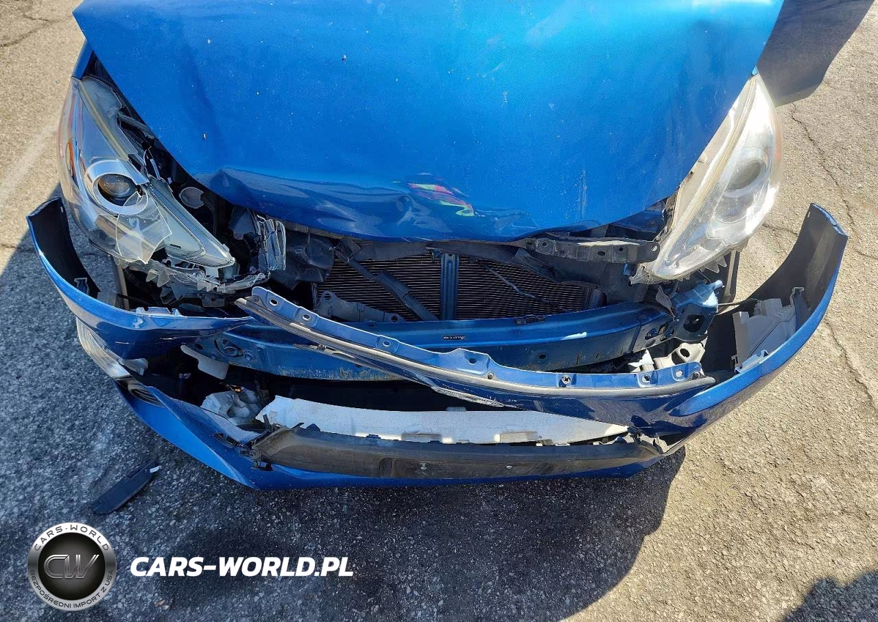 2015 Toyota Prius C One VIN:JTDKDTB3XF1106352 - 11