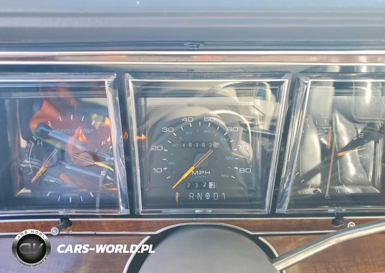 1989 Lincoln Town Car VIN:1LNBM81F6KY799667 - 9
