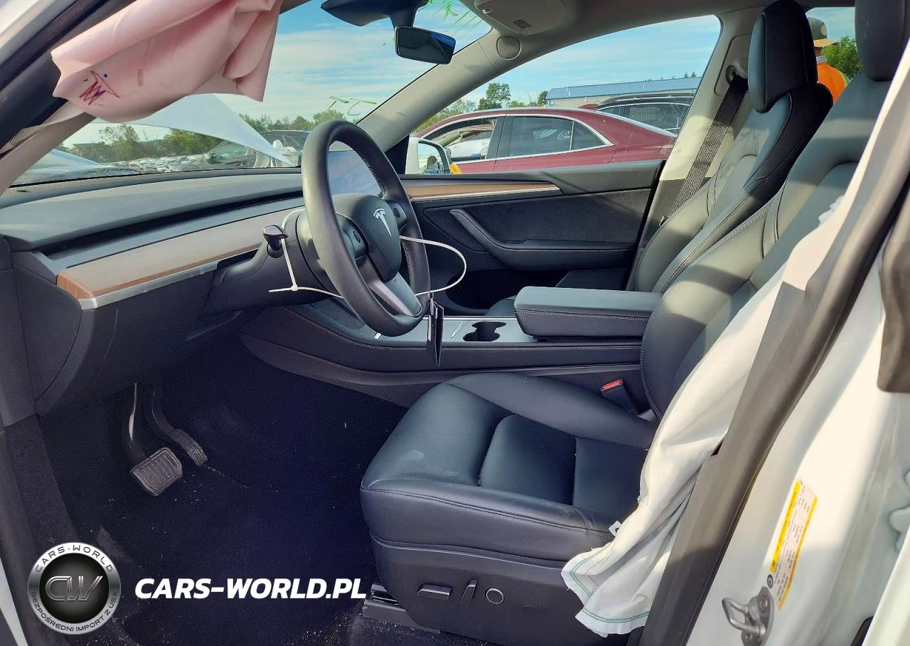 2023 Tesla Model Y VIN:7SAYGDEE1PA111761 - 7
