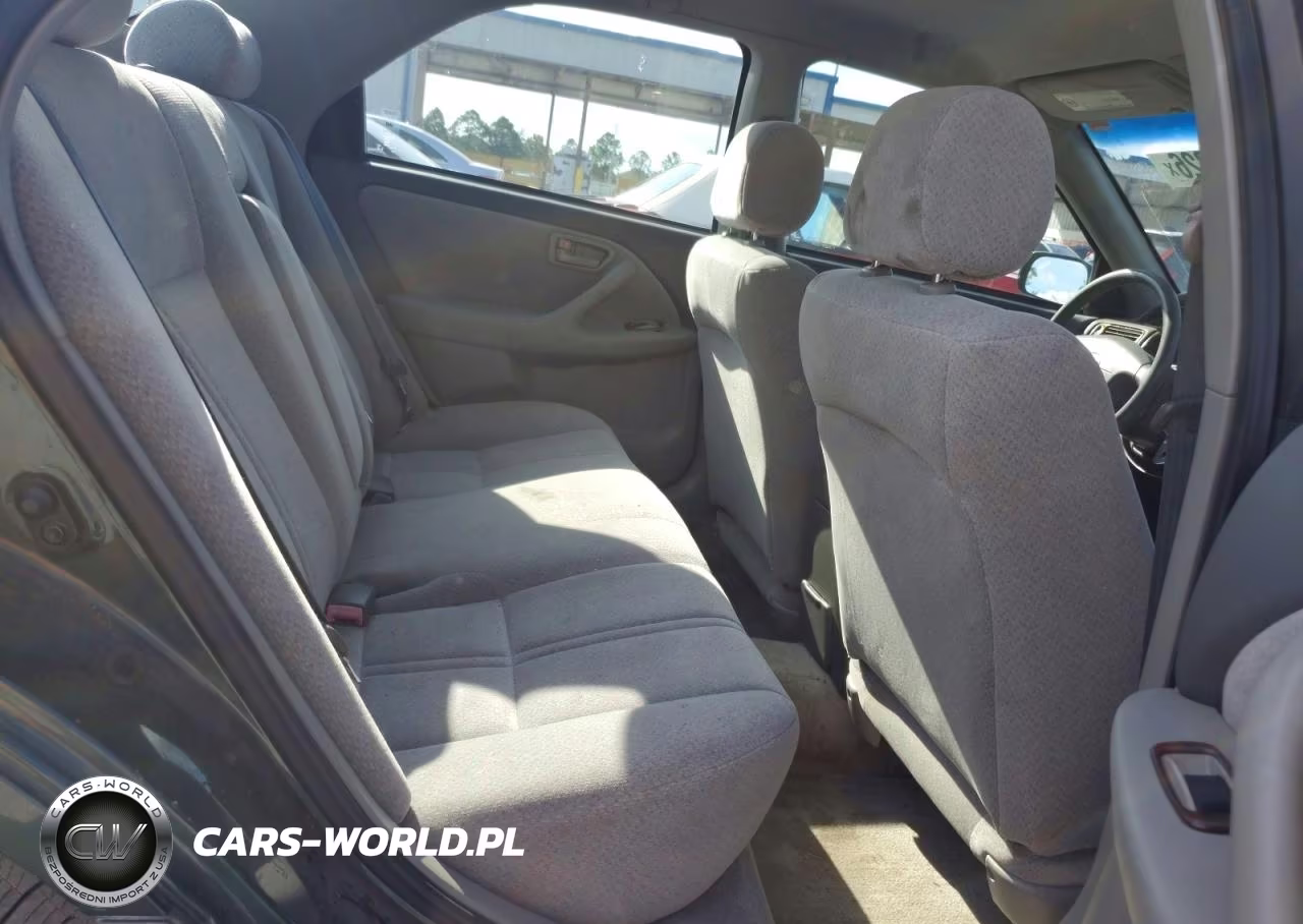 2000 Toyota Camry Le VIN:4T1BG22K3YU962467 - 10