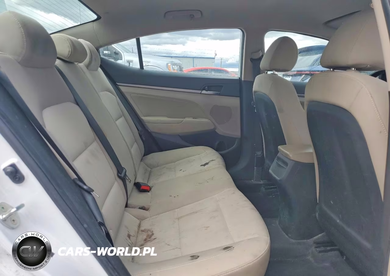 2018 Hyundai Elantra Sel VIN:5NPD84LF7JH246954 - 10