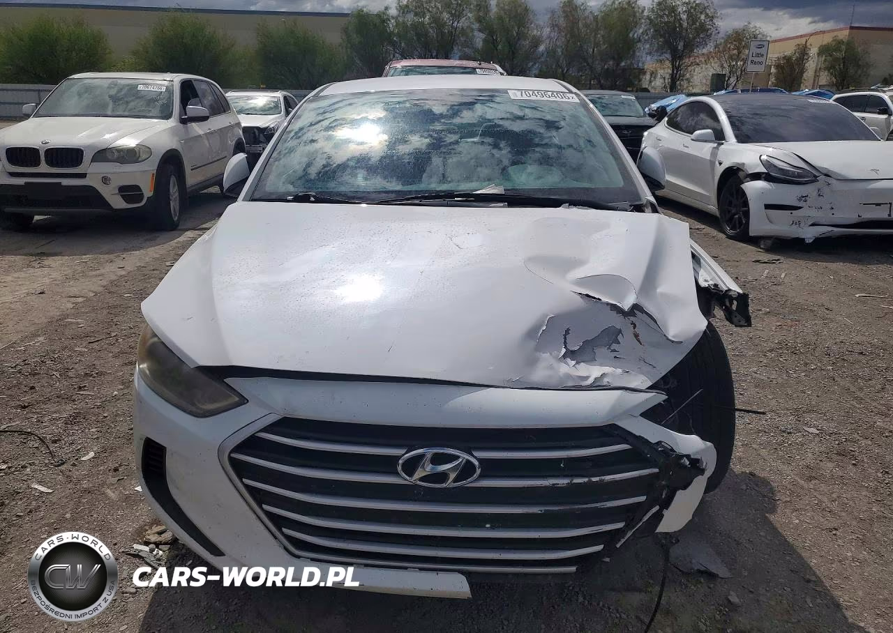 2018 Hyundai Elantra Sel VIN:5NPD84LF7JH246954 - 5