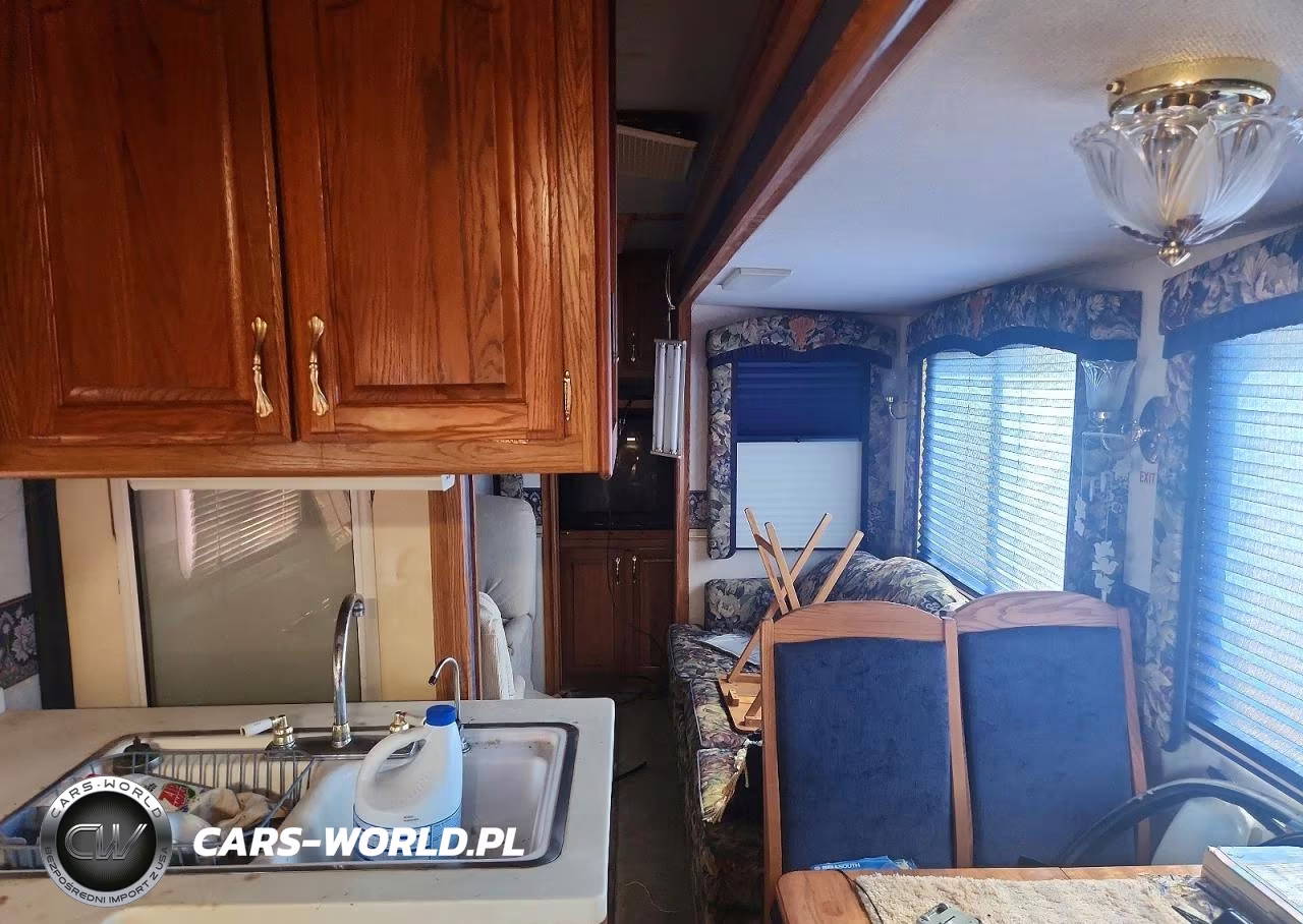 1999 Avion Westport Camper VIN:1EM5W3625X9315662 - 6