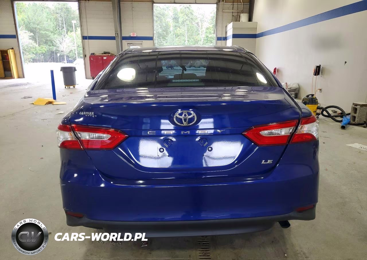 2018 Toyota Camry Le VIN:4T1B11HK2JU564854 - 6