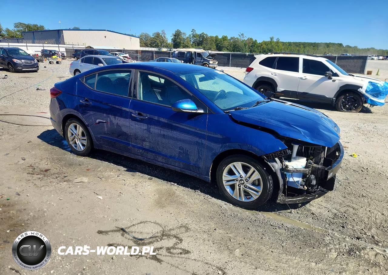 2019 Hyundai Elantra Sel VIN:5NPD84LF4KH409979 - 4