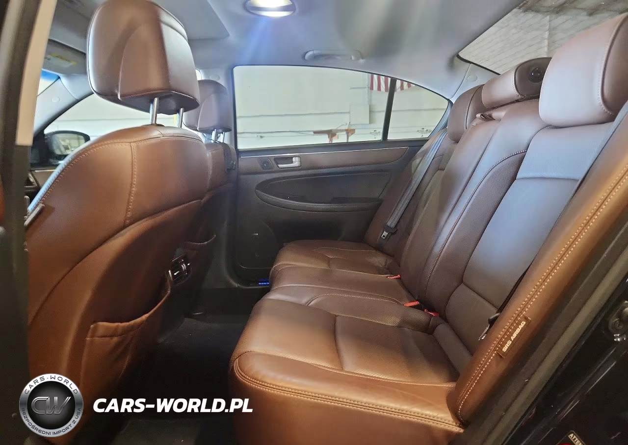 2012 Hyundai Genesis 4.6L VIN:KMHGC4DF1CU208375 - 10