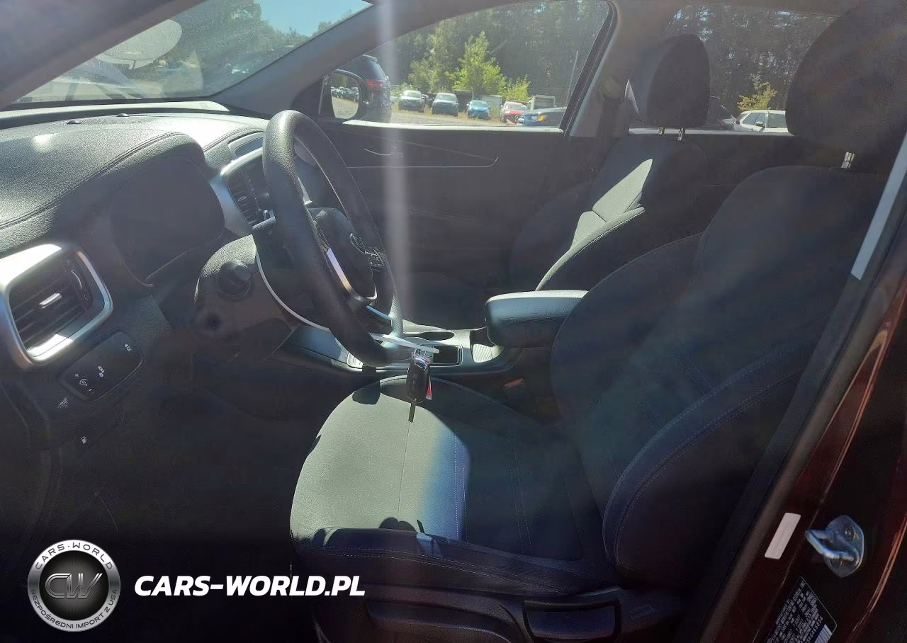 2019 Kia Sorento Lx VIN:5XYPGDA35KG466854 - 7