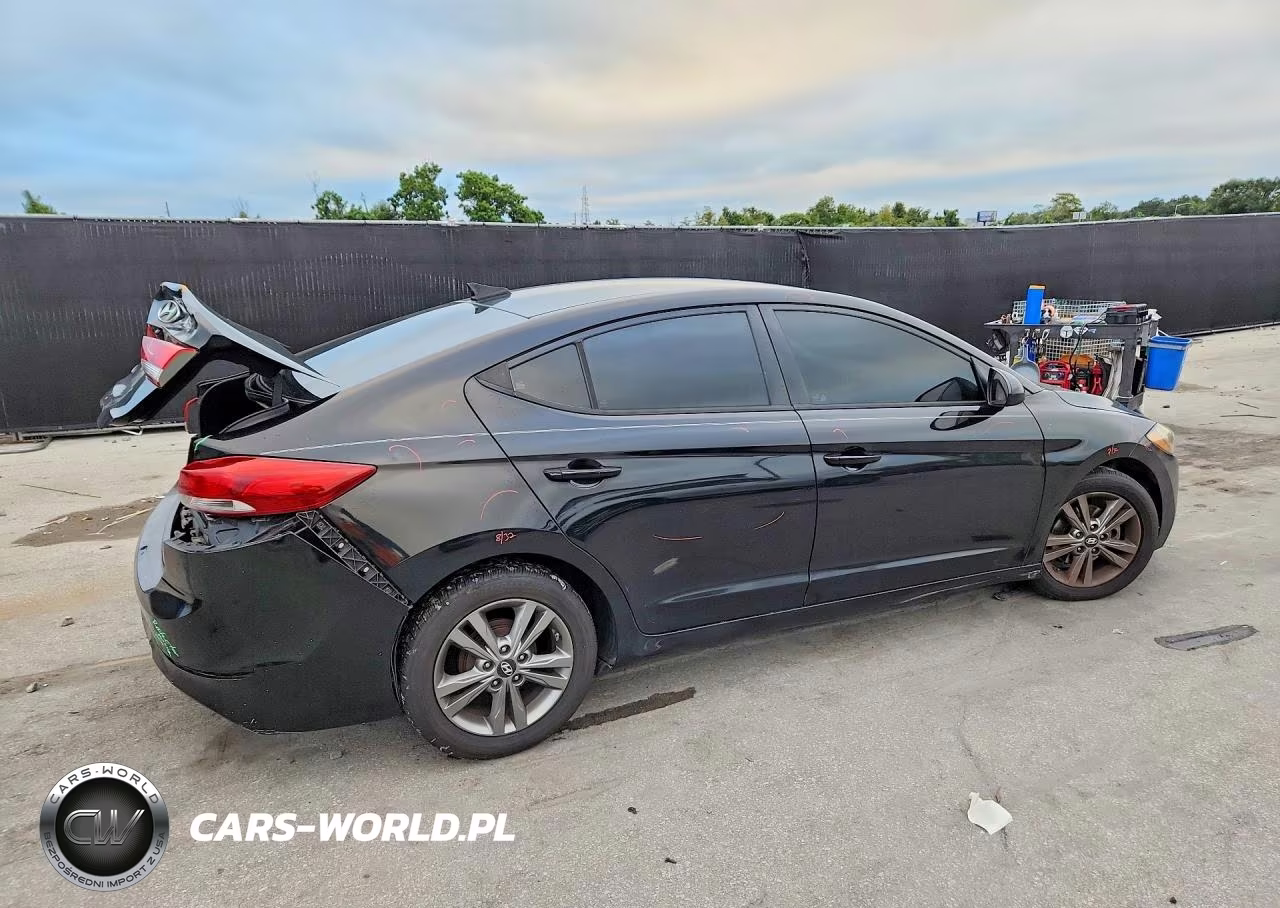 2017 Hyundai Elantra Se VIN:5NPD84LF8HH045803 - 3