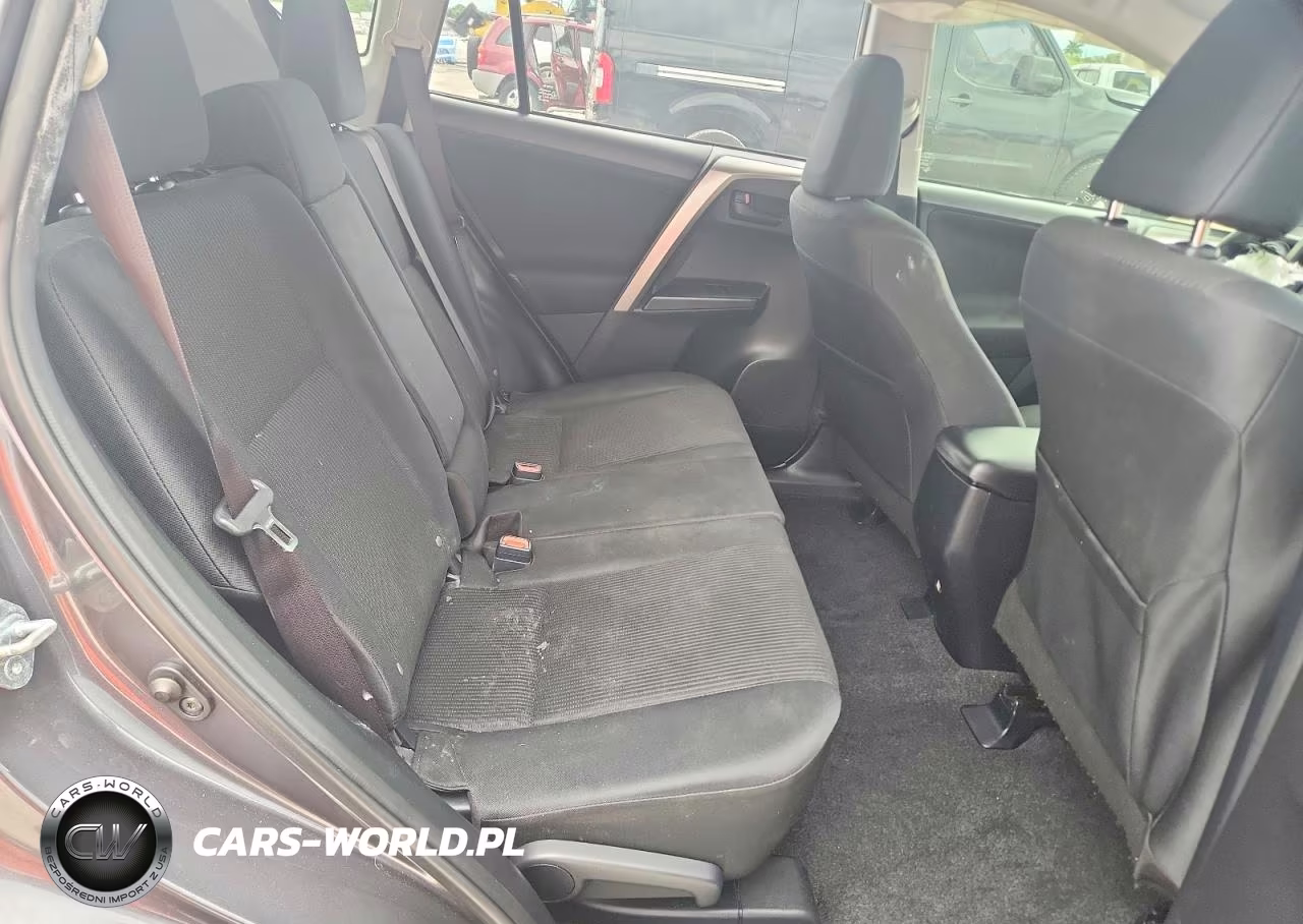 2018 Toyota Rav4 Le VIN:JTMZFREV1JJ204512 - 11