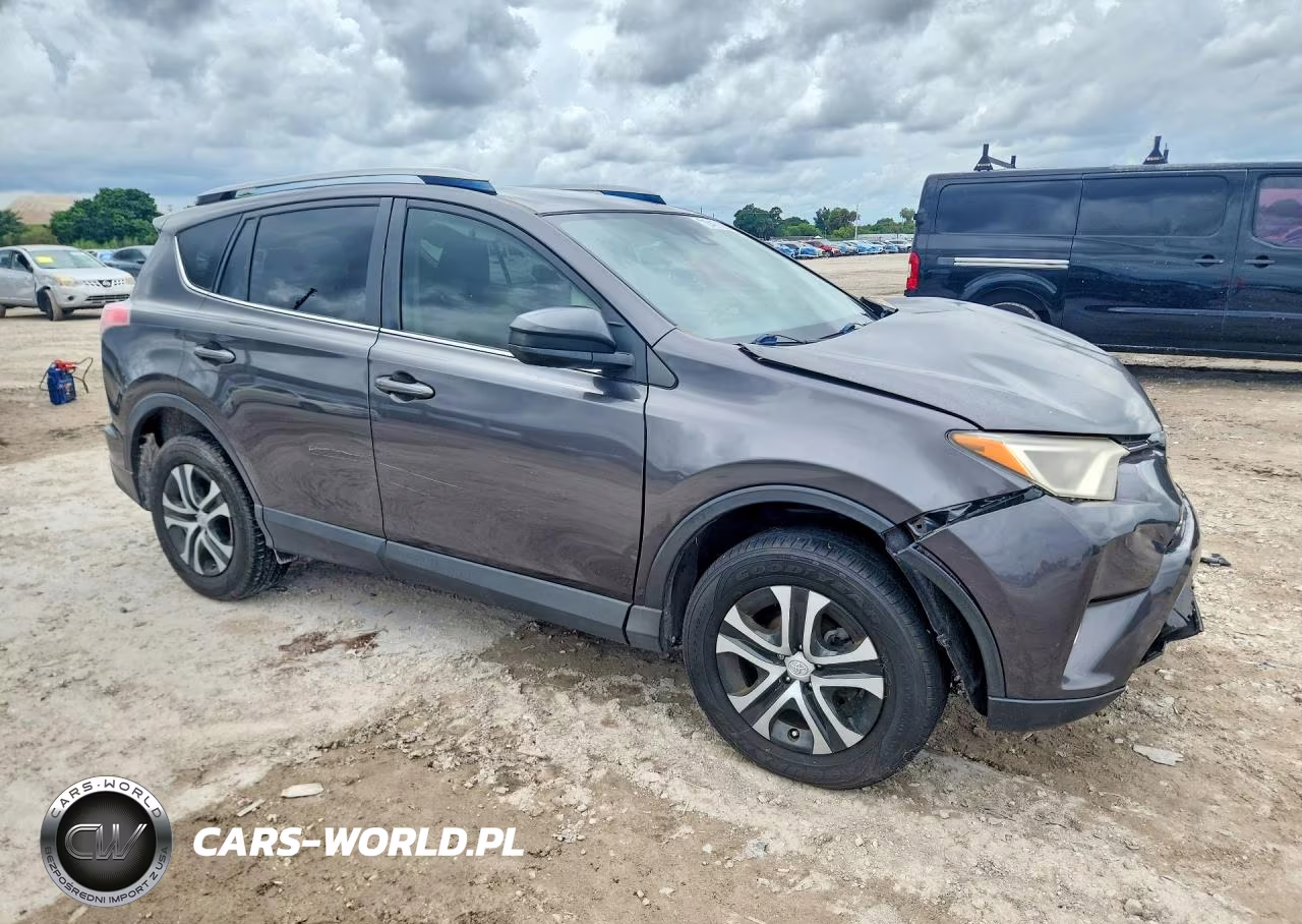 2018 Toyota Rav4 Le VIN:JTMZFREV1JJ204512 - 4