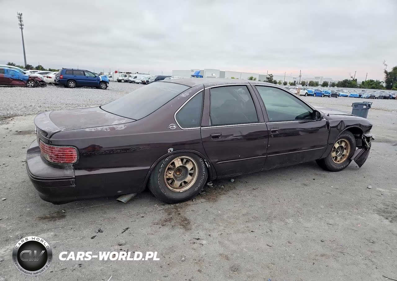 1996 Chevrolet Caprice - Impala Classic Ss VIN:1G1BL52P6TR163378 - 3
