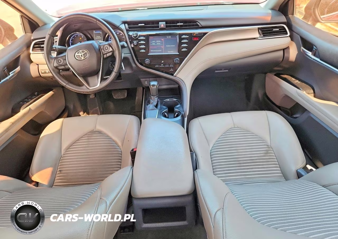 2018 Toyota Camry Se VIN:4T1B11HK0JU617342 - 8
