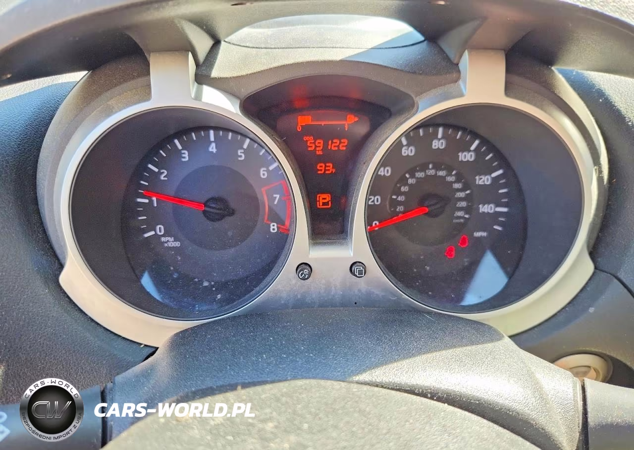 2016 Nissan Juke S VIN:JN8AF5MRXGT608789 - 9