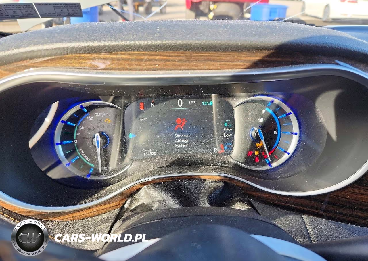 2021 Chrysler Pacifica Hybrid Pinnacle VIN:2C4RC1N78MR544252 - 9