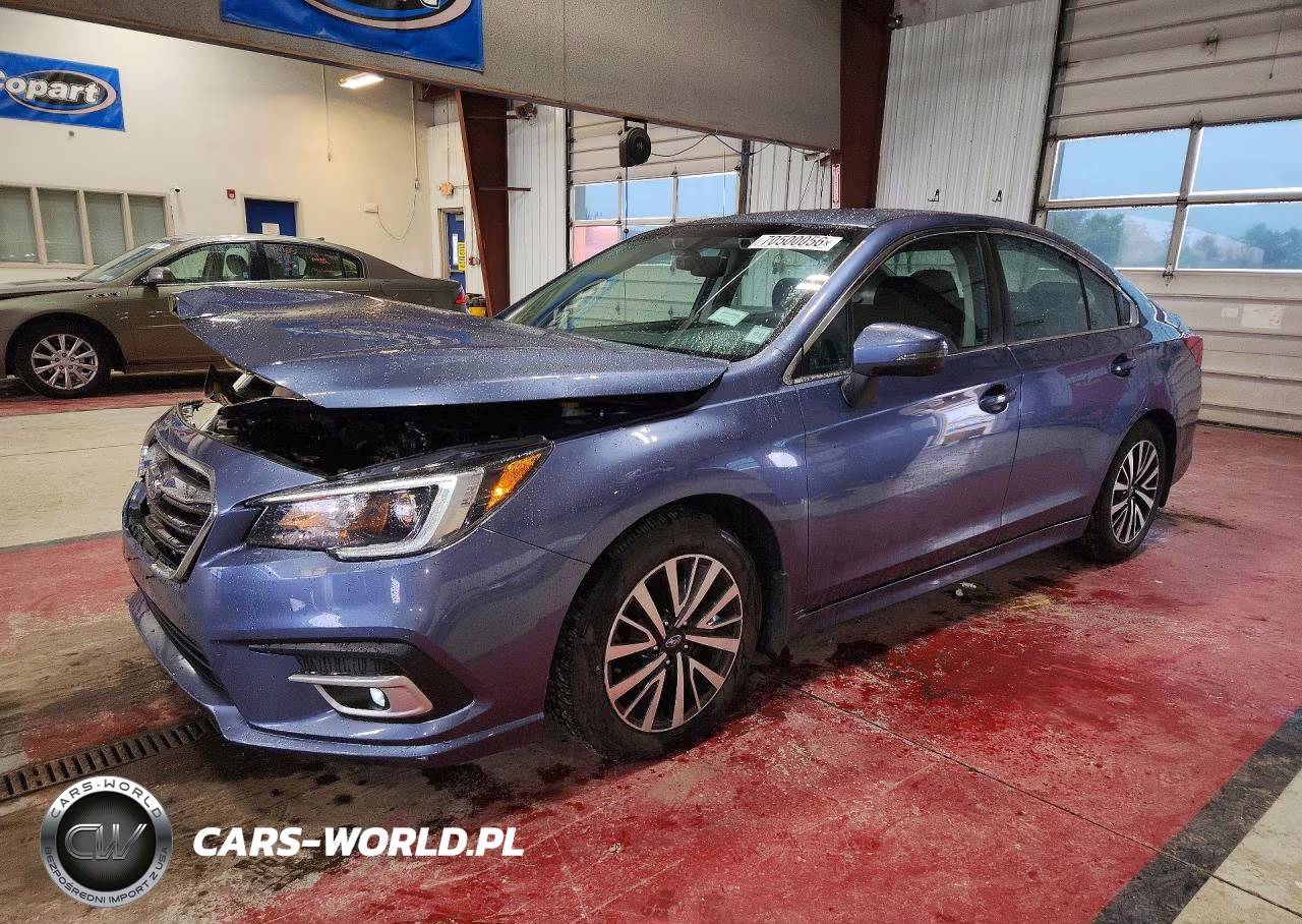 2018 Subaru Legacy 2.5I Premium VIN:4S3BNAF68J3006429 - 1