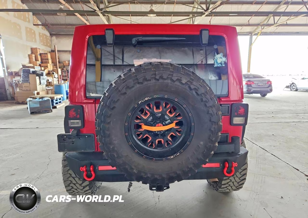2012 Jeep Wrangler Unlimited Sahara VIN:1C4BJWEGXCL188981 - 6