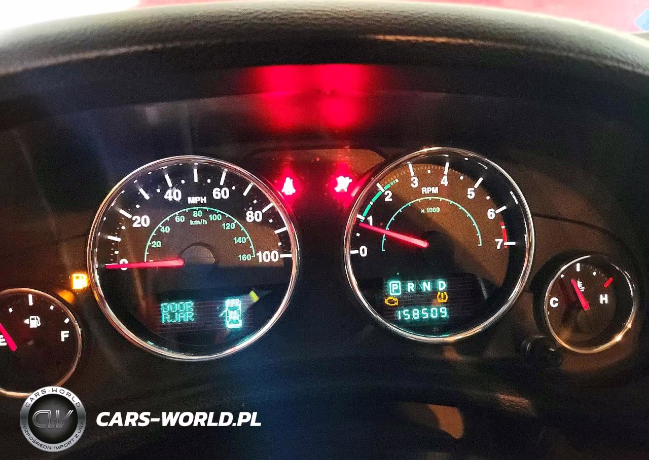 2012 Jeep Wrangler Unlimited Sahara VIN:1C4BJWEGXCL188981 - 9