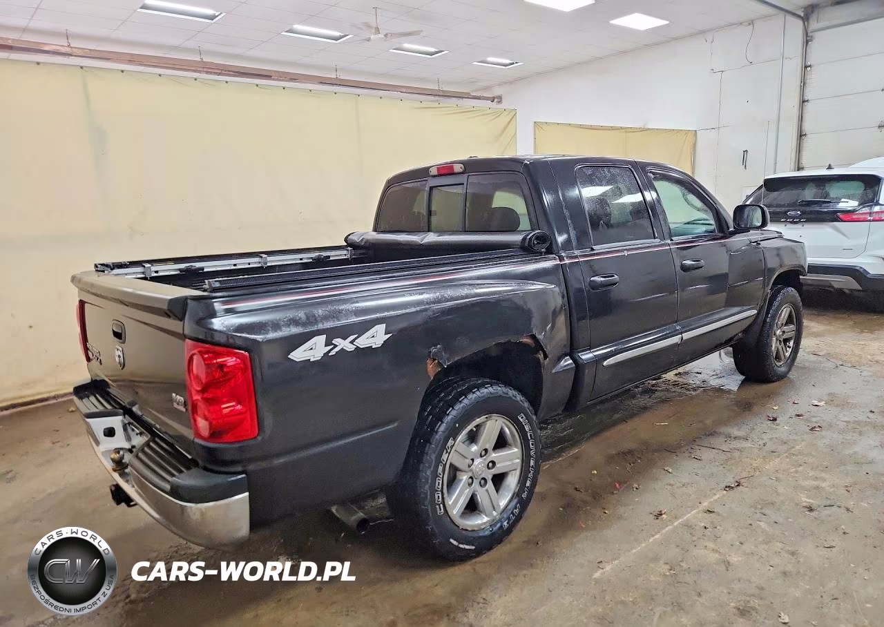 2008 Dodge Dakota Quad Laramie VIN:1D7HW58N98S544615 - 3
