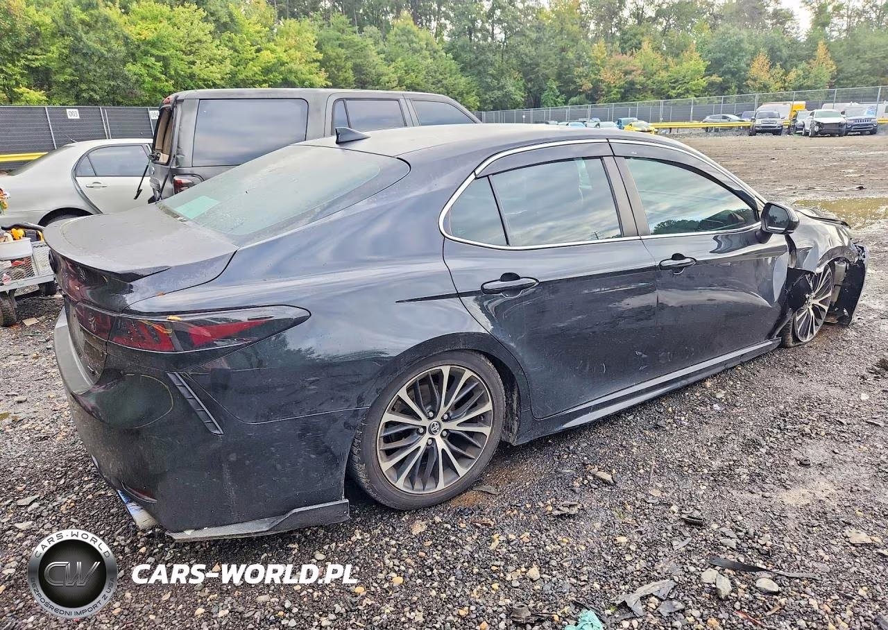 2020 Toyota Camry Se VIN:4T1G11AK9LU901250 - 3