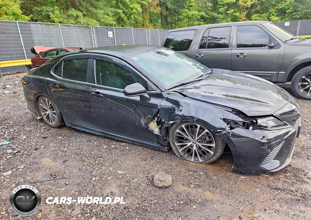 2020 Toyota Camry Se VIN:4T1G11AK9LU901250 - 4