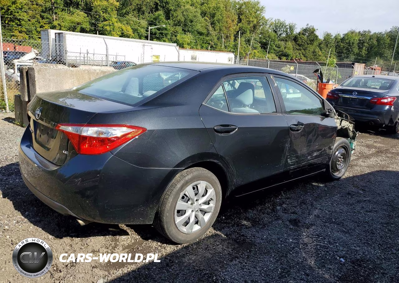 2015 Toyota Corolla Le VIN:2T1BURHE4FC422515 - 3