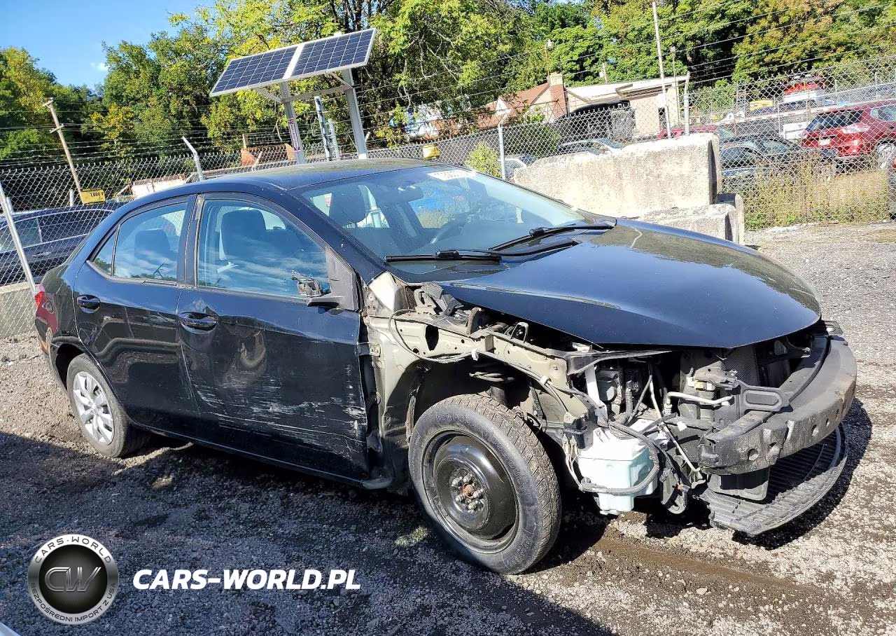 2015 Toyota Corolla Le VIN:2T1BURHE4FC422515 - 4
