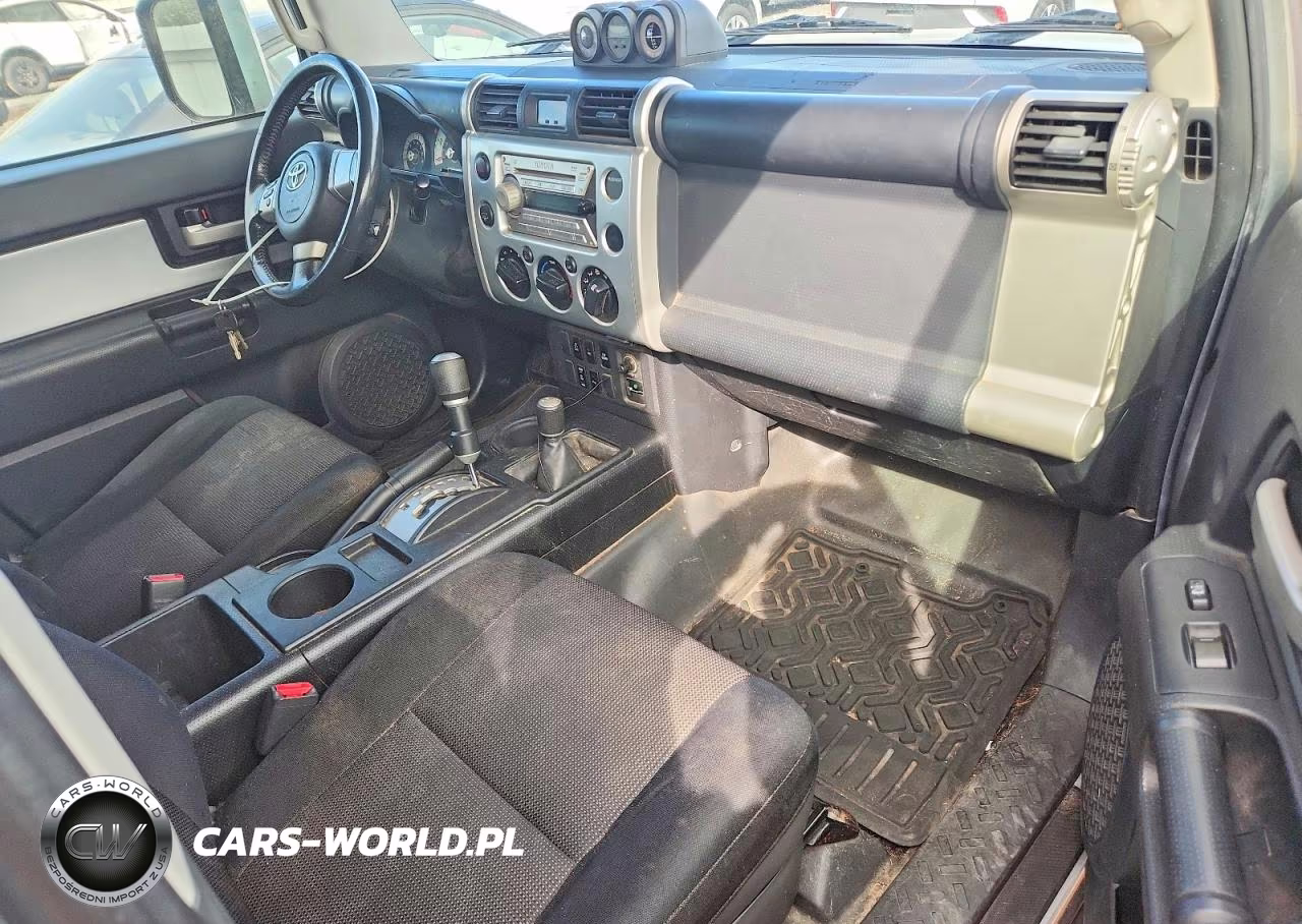2007 Toyota Fj Cruiser Base VIN:JTEBU11F570055099 - 8