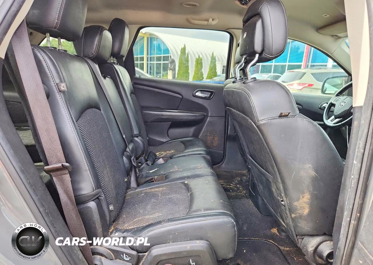 2019 Dodge Journey Crossroad VIN:3C4PDDGG9KT794869 - 11