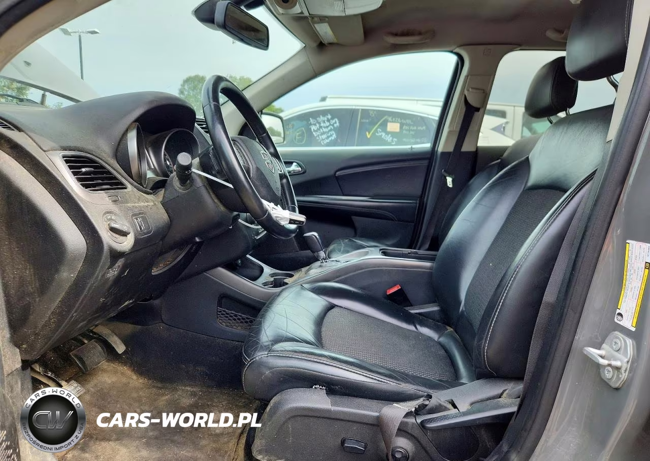 2019 Dodge Journey Crossroad VIN:3C4PDDGG9KT794869 - 7