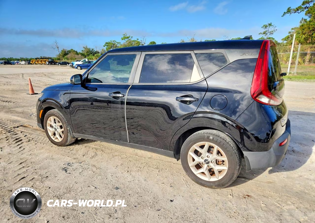 2022 Kia Soul S VIN:KNDJ23AU1N7802704 - 2