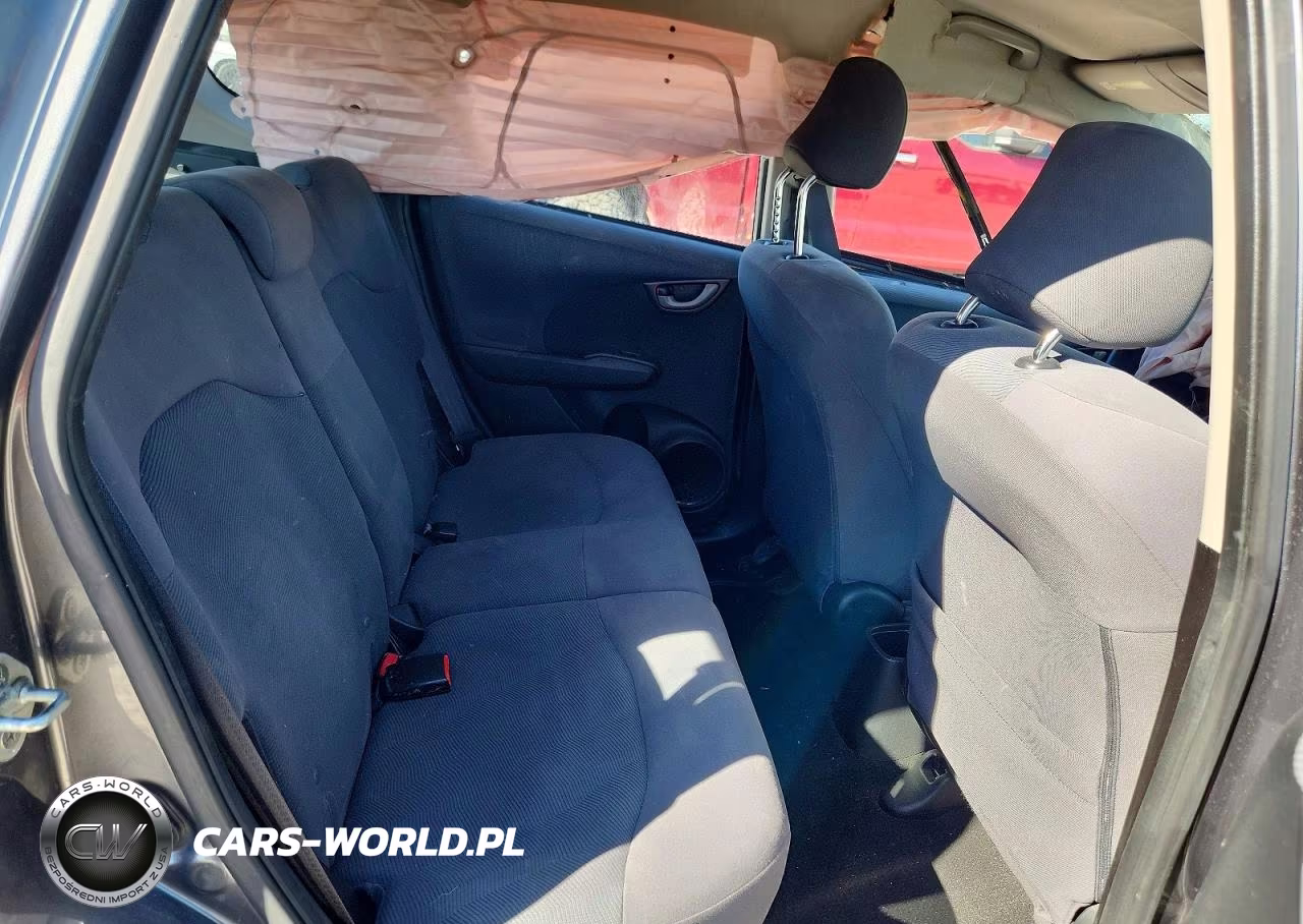 2012 Honda Fit VIN:JHMGE8H38CC017188 - 10
