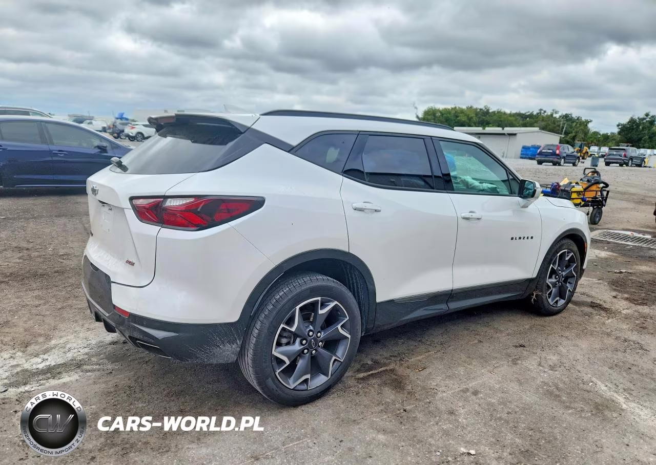 2021 Chevrolet Blazer Rs VIN:3GNKBERS1MS561768 - 3