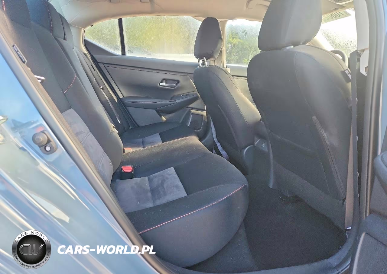 2025 Nissan Sentra Sr VIN:3N1AB8DV9SY340052 - 10