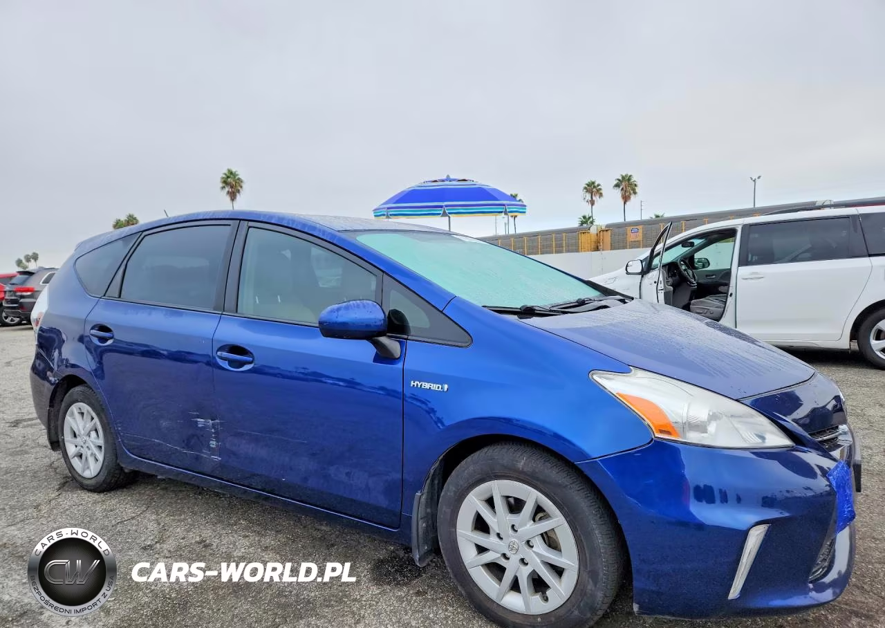 2013 Toyota Prius V Three VIN:JTDZN3EU7D3235943 - 4