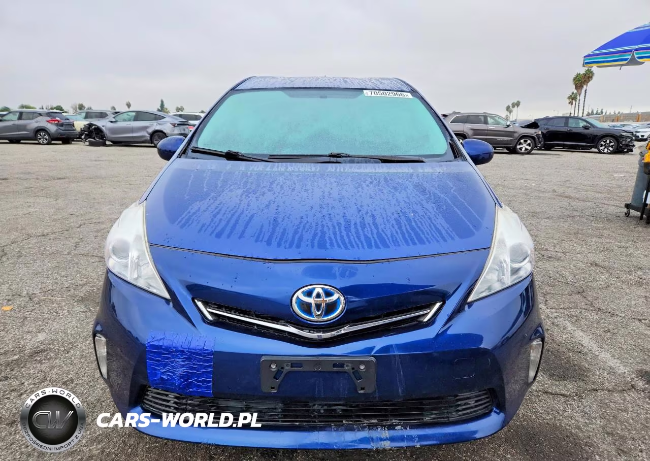 2013 Toyota Prius V Three VIN:JTDZN3EU7D3235943 - 5