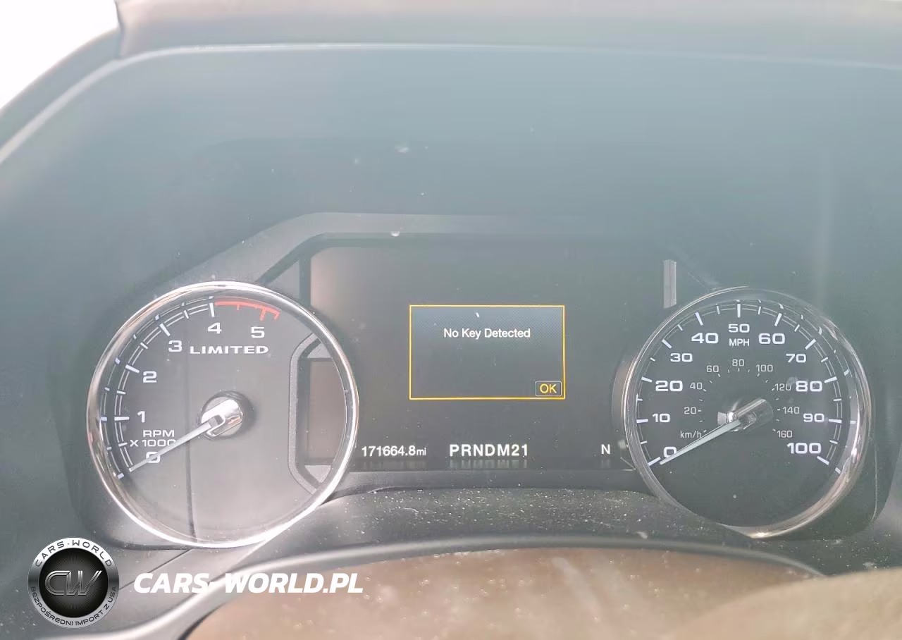 2018 Ford F250 Super Duty VIN:1FT7W2BT2JEC75096 - 9