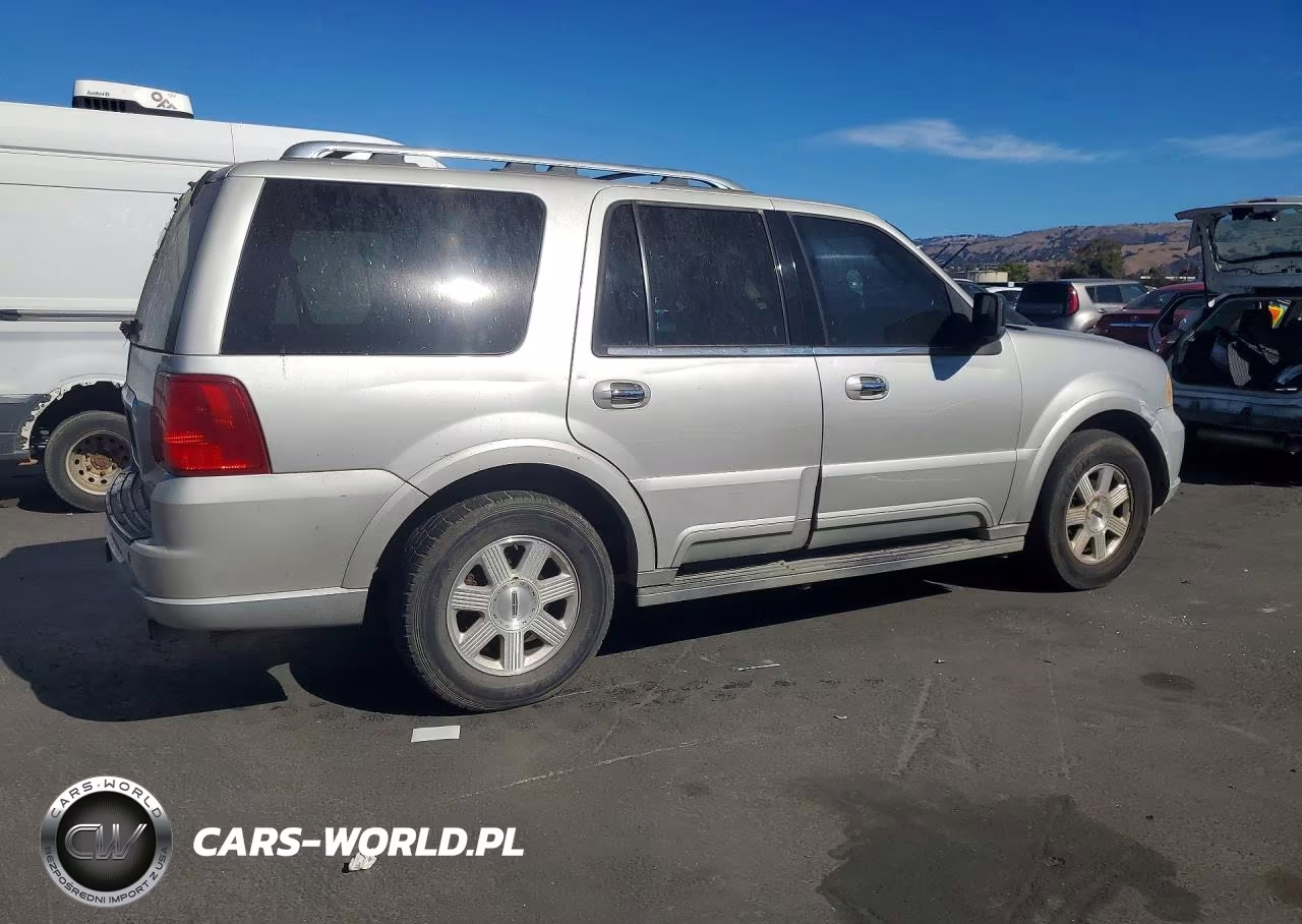 2003 Lincoln Navigator VIN:5LMFU27R23LJ38679 - 3