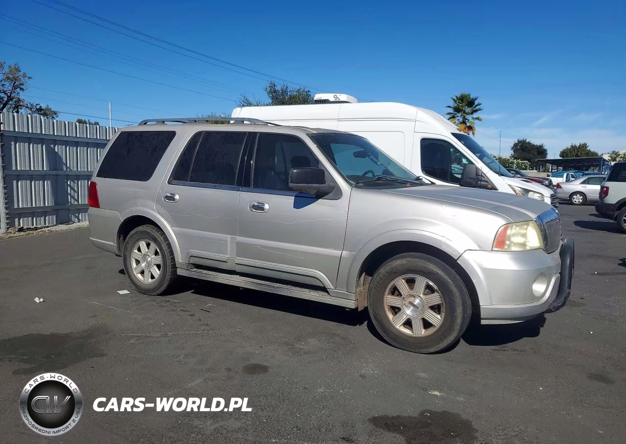 2003 Lincoln Navigator VIN:5LMFU27R23LJ38679 - 4