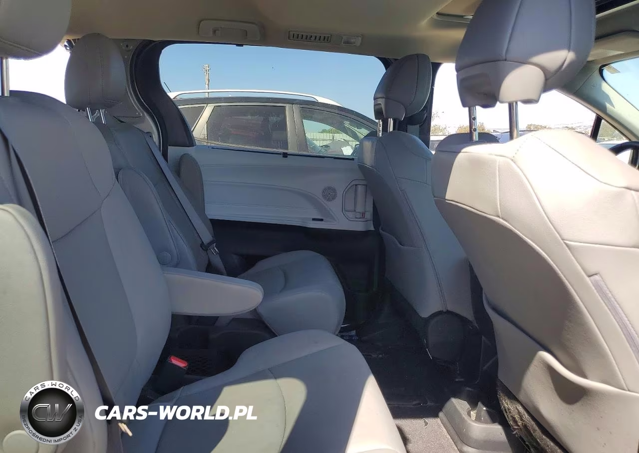 2025 Toyota Sienna Xle 7-Passenger VIN:5TDYSKFCXSS190660 - 11
