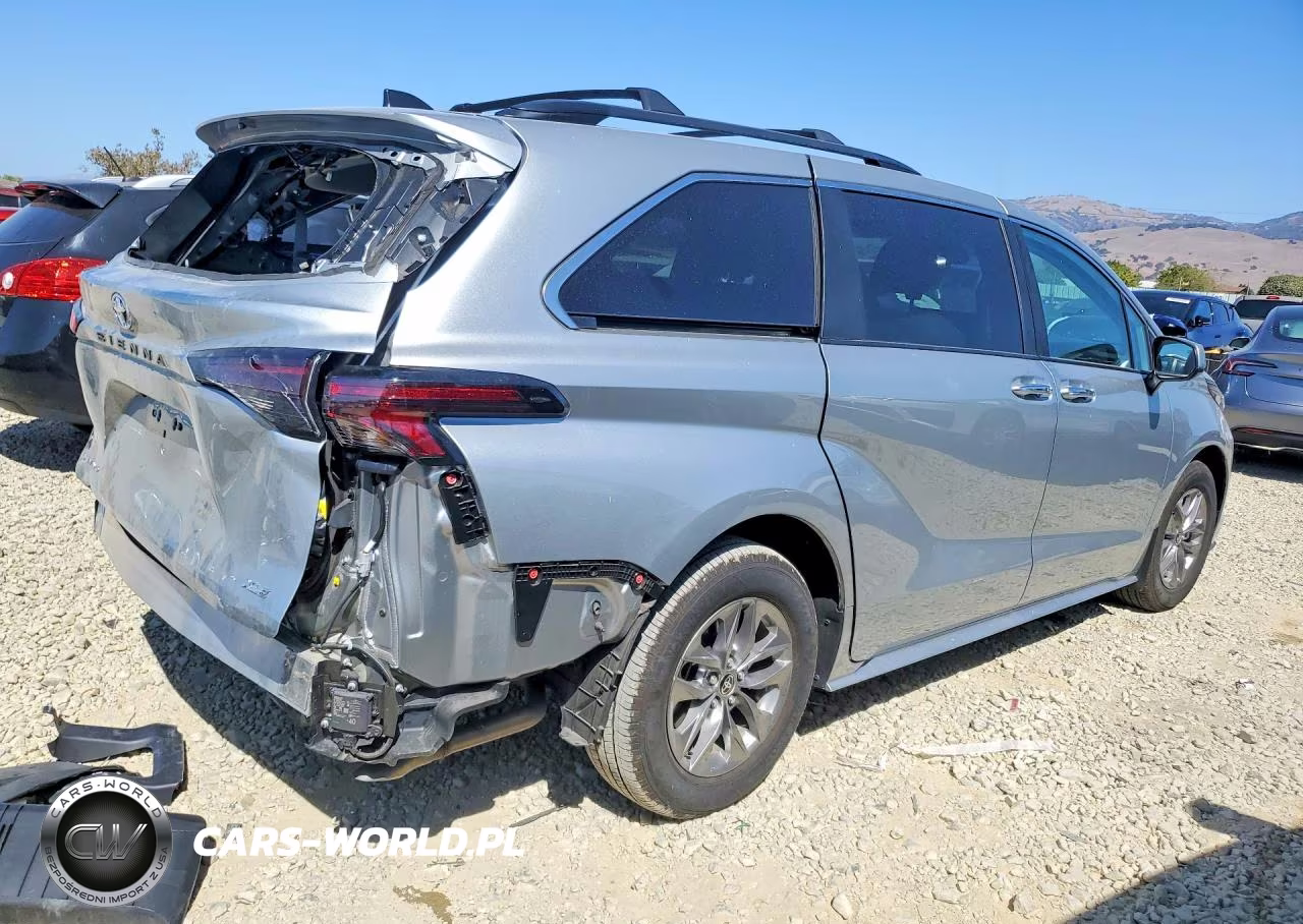 2025 Toyota Sienna Xle 7-Passenger VIN:5TDYSKFCXSS190660 - 3