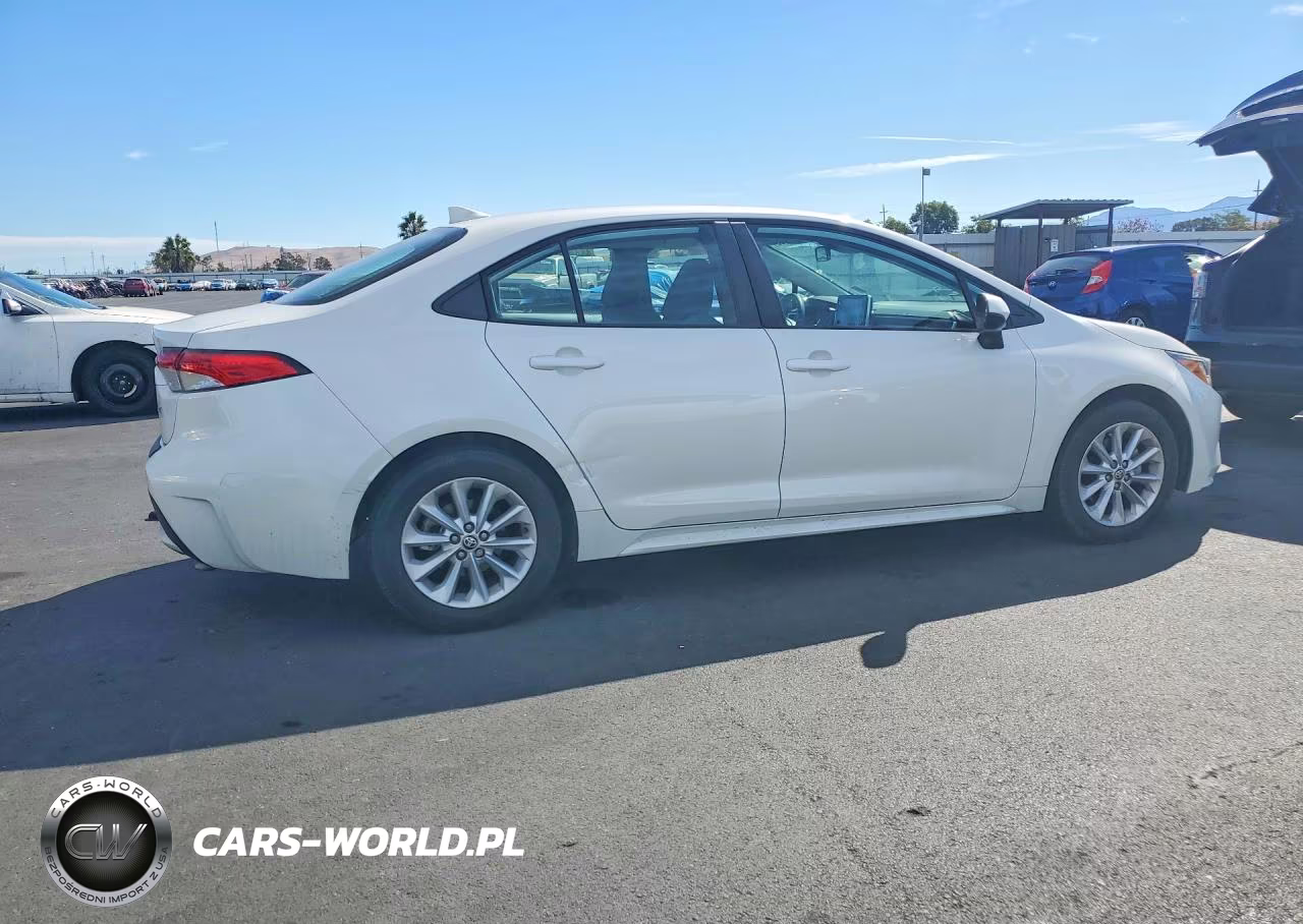 2021 Toyota Corolla Le VIN:5YFVPMAE0MP152942 - 3