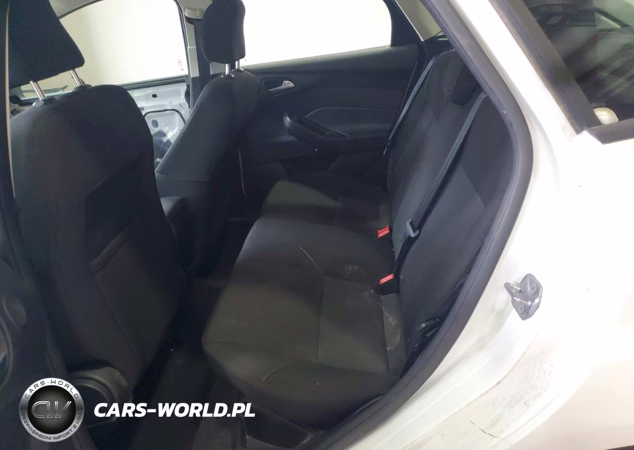 2017 Ford Focus Sel VIN:1FADP3M25HL213049 - 10