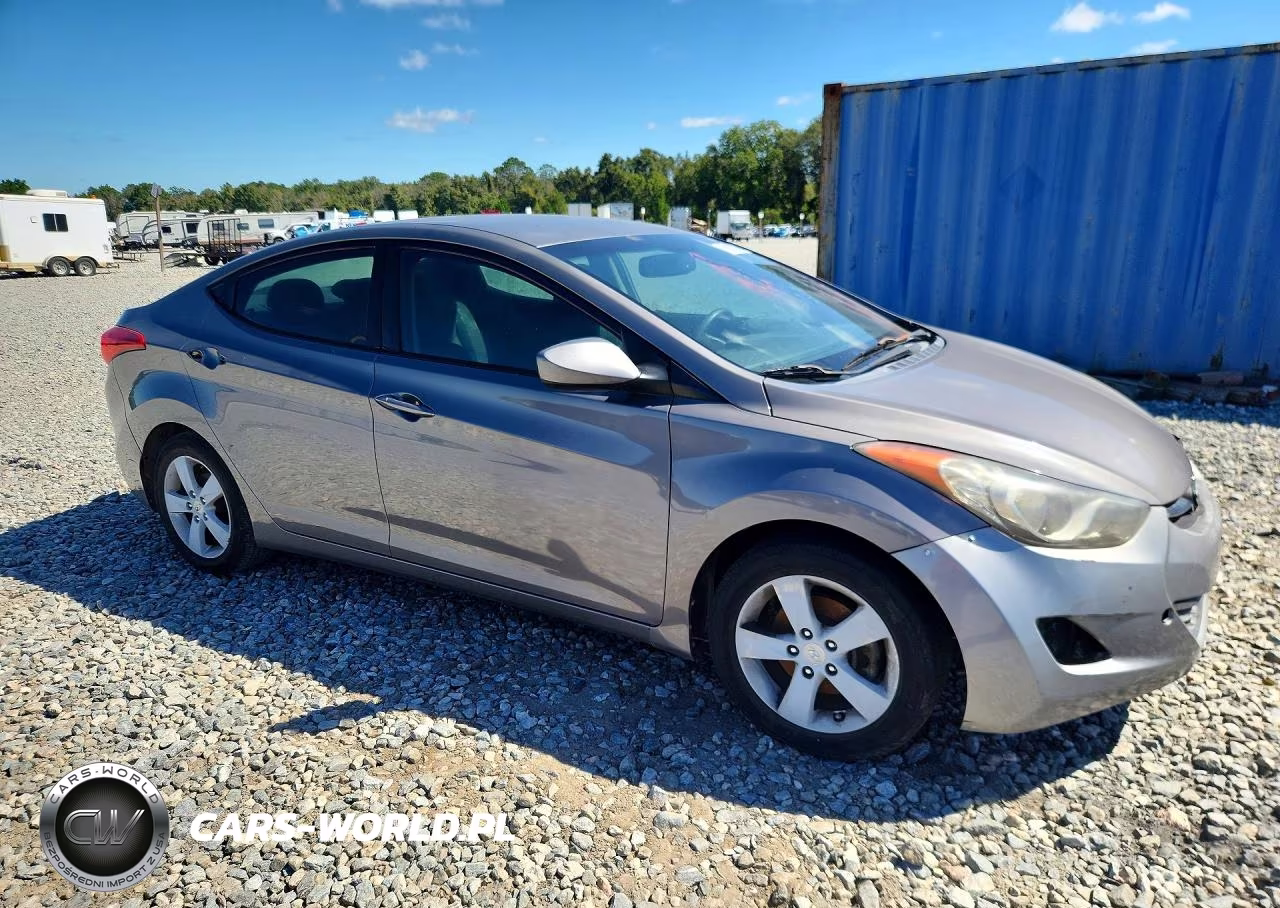2013 Hyundai Elantra Gls VIN:5NPDH4AE7DH170005 - 4
