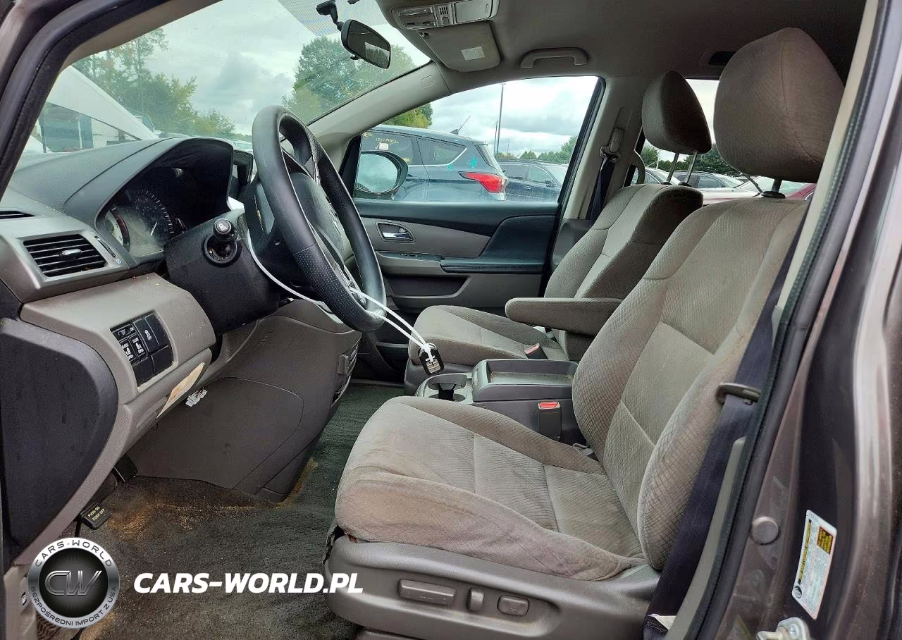 2016 Honda Odyssey Se VIN:5FNRL5H31GB150849 - 7