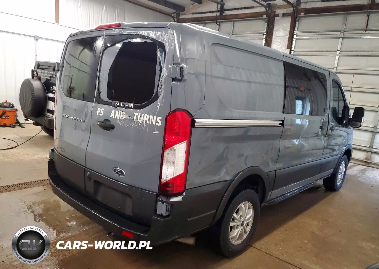 2023 Ford Transit T-250 VIN:1FTBR1Y87PKA24003 - 3
