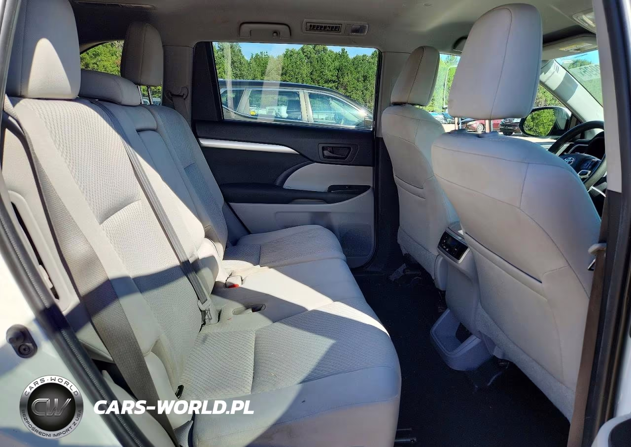 2019 Toyota Highlander Le VIN:5TDBZRFH1KS990219 - 11